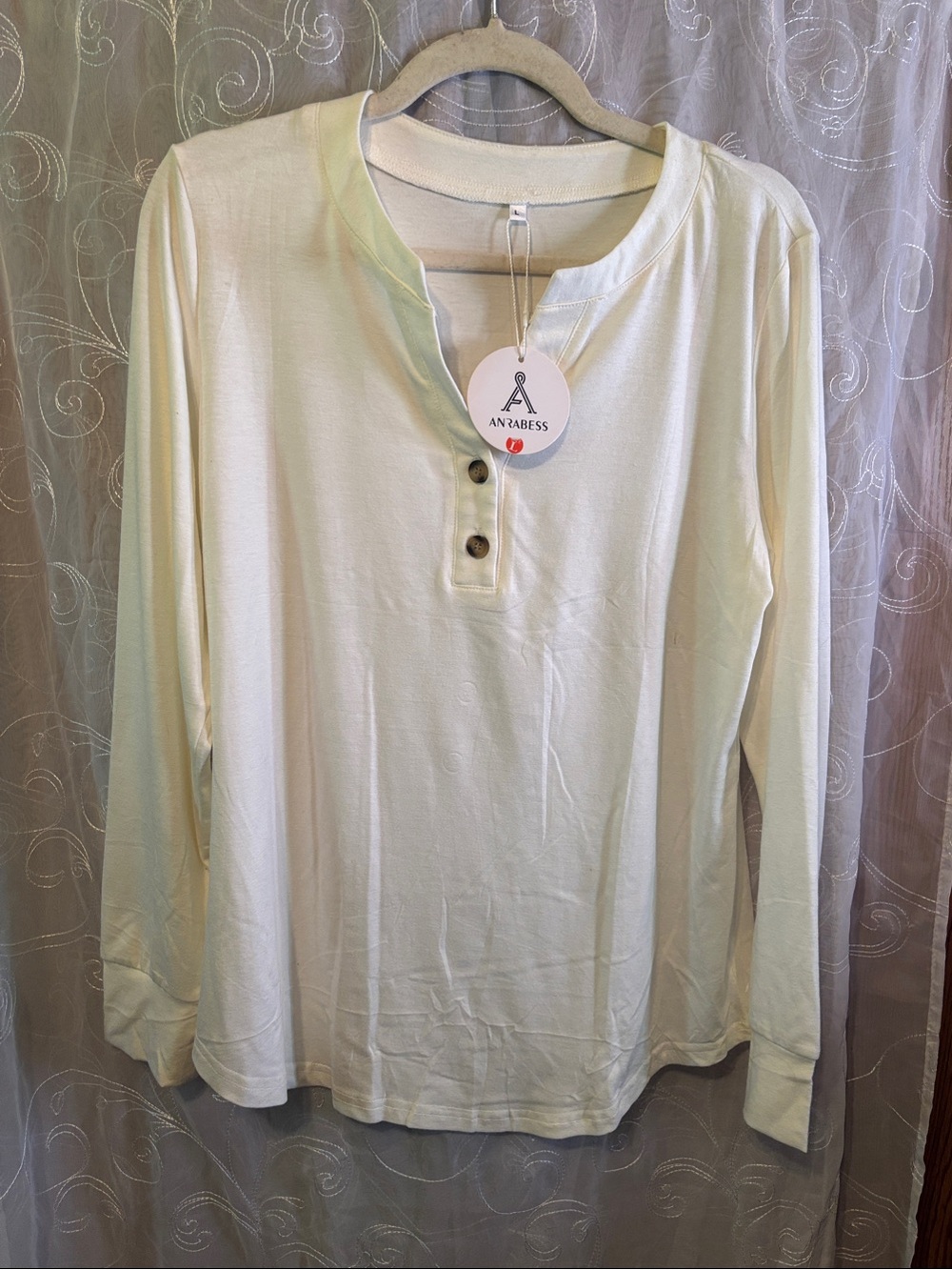 ANRABESS Women's Long Sleeve Henley Top in Soft Cream